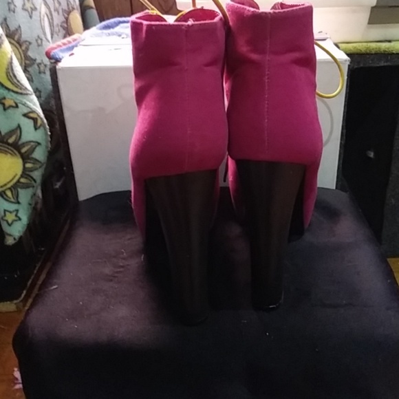 Neon platforms - Picture 4 of 4